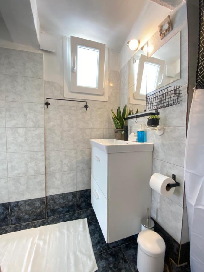 Private Apt. Acropolis View. Top Floor. Koukaki Athens Ngoại thất bức ảnh